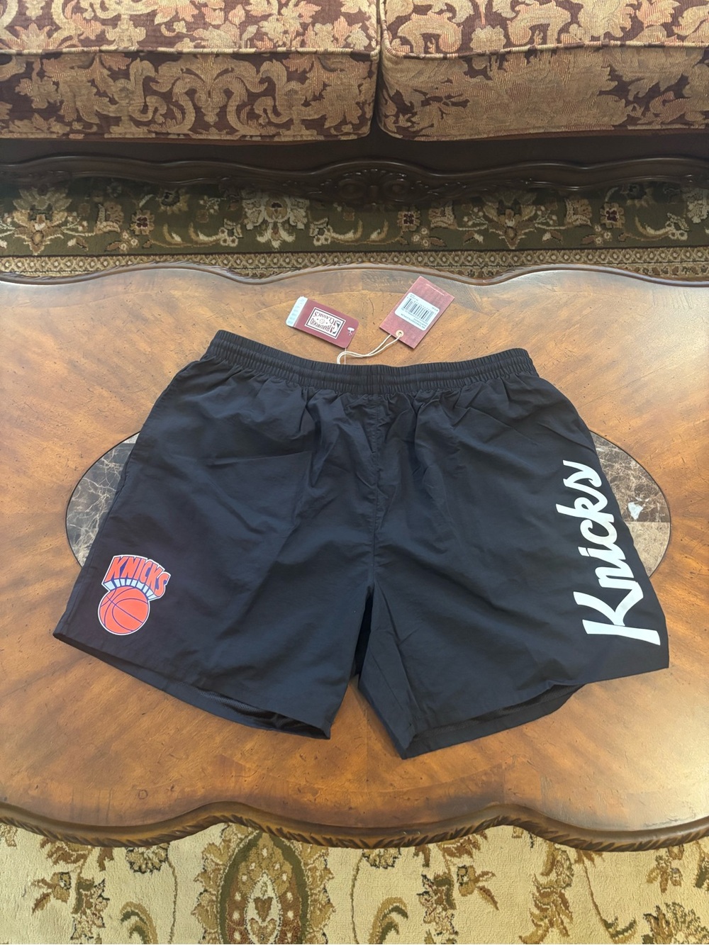 New York Knicks Mitchell & Ness Short New With Tags Size 2XL